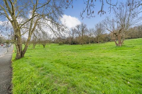 11 Rowton Road, London, SE18 2TE