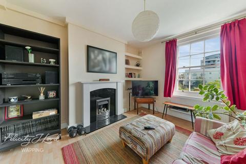2 bedroom flat for sale, Hardinge Street, Shadwell, E1