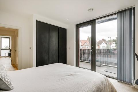 1 bedroom apartment for sale, Kidderpore Avenue, London