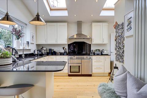 27 Ardler Road, Caversham, Reading, RG4 5AE