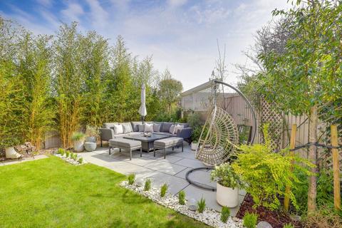 27 Ardler Road, Caversham, Reading, RG4 5AE