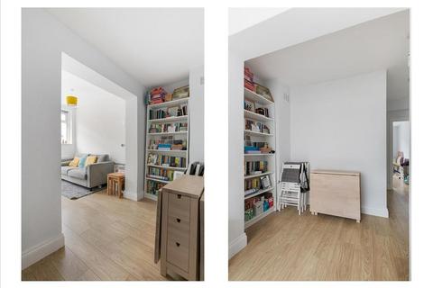 1 bedroom flat for sale, Wadham Road, Putney, London, SW15