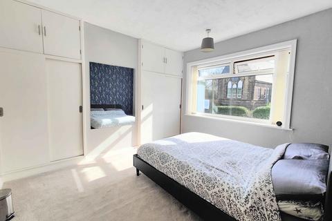 3 bedroom semi-detached house for sale - Lee Mount Road, Halifax HX3