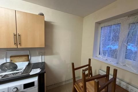1 bedroom maisonette to rent, Braybourne Close, Greater London, UB8