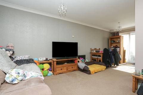 2 bedroom terraced house for sale, Halstead Gardens, Cliftonville, CT9