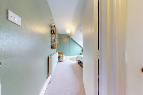 1 bedroom flat for sale, Greyhound Lane, London, SW16