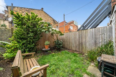 2 bedroom maisonette for sale, Adelaide Grove, London