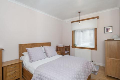 38/2 Silverknowes Crescent, Edinburgh, EH4 5JB