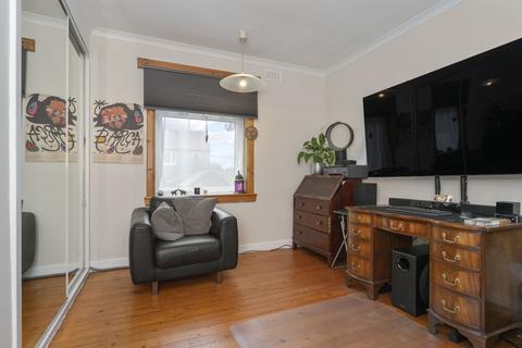 38/2 Silverknowes Crescent, Edinburgh, EH4 5JB