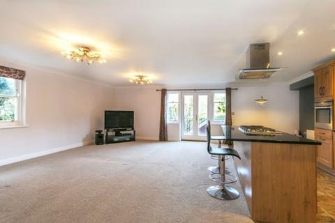 2 bedroom flat for sale, Merlwood Close, Bournemouth