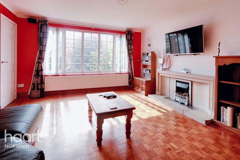 7 Clabon Third Close, Norwich, NR3 4HH