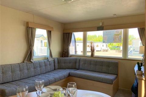 3 bedroom static caravan for sale, Breydon Water Holiday Park