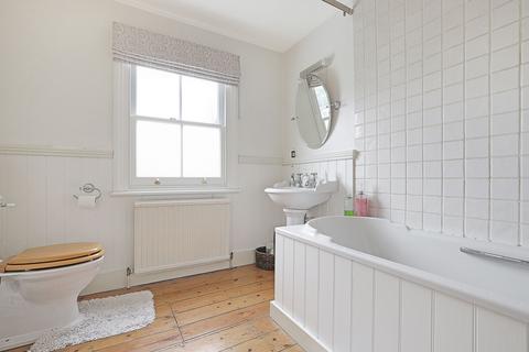 2 bedroom end of terrace house for sale, Trent Road, Buckhurst Hill, IG9