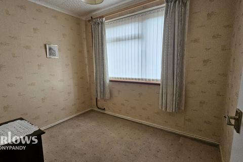 15 Eisteddfa Road, Tonypandy, CF40 2SU