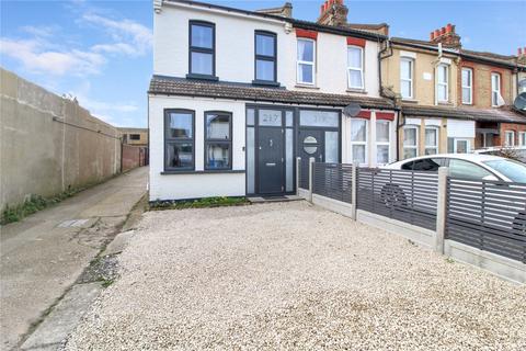 3 bedroom end of terrace house for sale - North Road, Westcliff-on-Sea, Essex, SS0