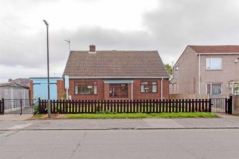 3 bedroom detached house for sale, Moorfield Avenue, Bolsover, S44