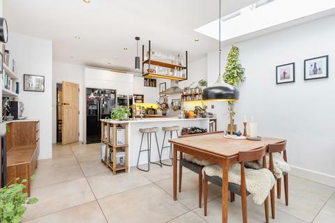 6 Forest Road, Leytonstone, London, E11 1JT