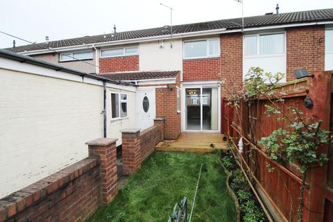 3 bedroom semi-detached house to rent, Middlesbrough TS6