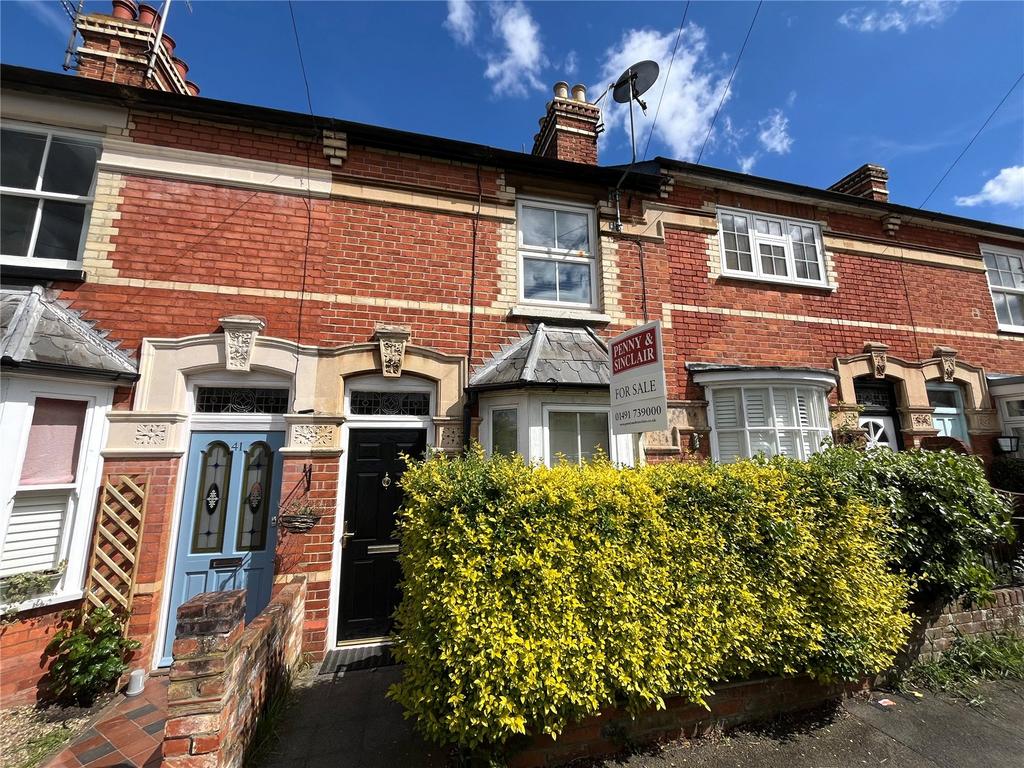 Harpsden Road, HenleyonThames, RG9 2 bed terraced house for sale £