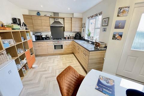 3 bedroom terraced house for sale - Orchid Gardens, Cleadon Vale, South Shields, Tyne and Wear, NE34 8ES