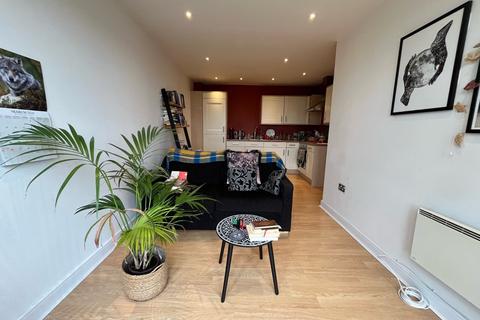 2 bedroom flat to rent - Hutchings Lane, Shirley, Solihull, B90