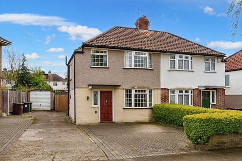 60 Maida Avenue, London, E4 7JJ