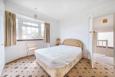 60 Maida Avenue, London, E4 7JJ
