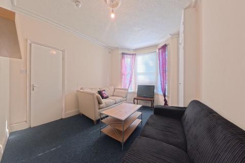 4 bedroom house to rent, Riley Road, Brighton BN2