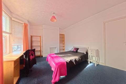 4 bedroom house to rent, Riley Road, Brighton BN2