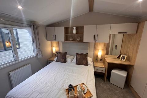 2 bedroom static caravan for sale, Amble Links Holiday Park