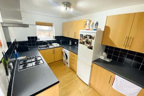 4 bedroom house share to rent - Jessie Road