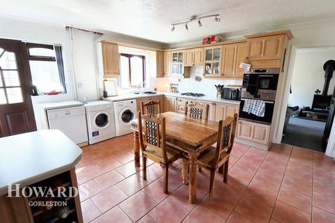 3 bedroom semi-detached house for sale, Misburgh Way, Hopton