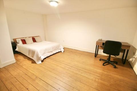 undefined, Carnarvon Street, Glasgow, G3