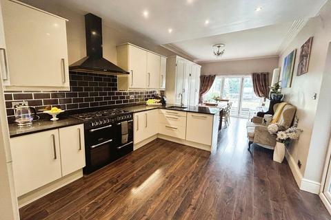 3 bedroom semi-detached house for sale - Devonshire Road, Salford, M6
