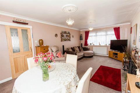3 bedroom detached house for sale, Hill Top, Bolsover, S44