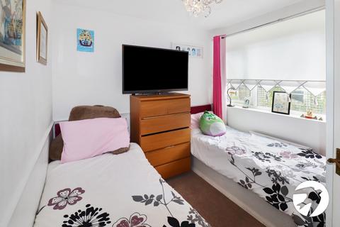 74 Elstree Gardens, Belvedere, DA17 5DN