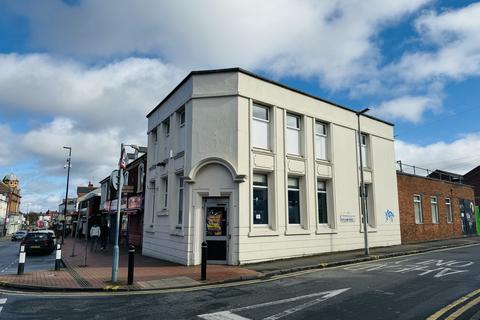 Retail property (high street) to rent, Bearwood Road, West Midlands, B66