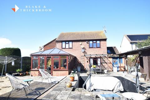3 bedroom detached house for sale, Edgware Road, Clacton-on-Sea