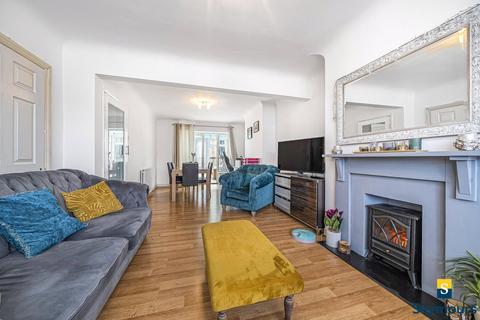 27 Ash Grove, Guildford, GU2 8UT