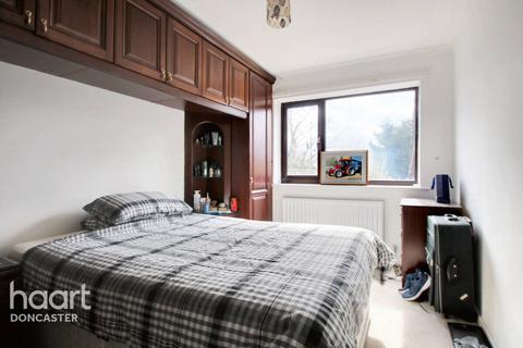 65 Ash Dale Road, Warmsworth, Doncaster, DN4 9NG