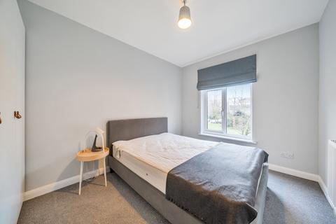 3 bedroom apartment to rent - Leithcote Path London SW16