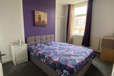 29 Bardsley Street, Oldham, OL4 2JE