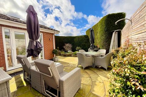 8 Penmere Drive, Werrington, Stoke-on-trent, ST9 0NG