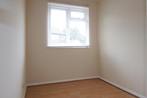 2 bedroom flat to rent, GOLDSWORTH PARK