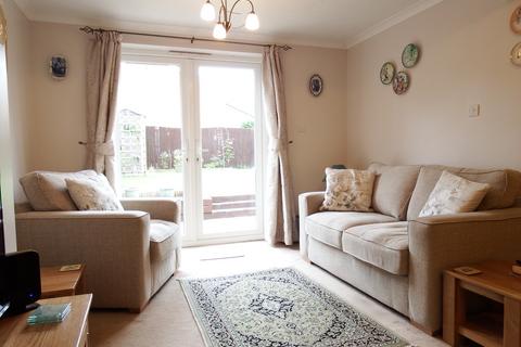 3 bedroom terraced house to rent, WOKING/GOLDSWORTH PARK