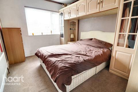 33 Barnsdale View, Norton, Doncaster, DN6 9DD
