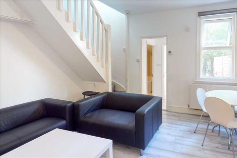 4 bedroom terraced house to rent, Canterbury CT2