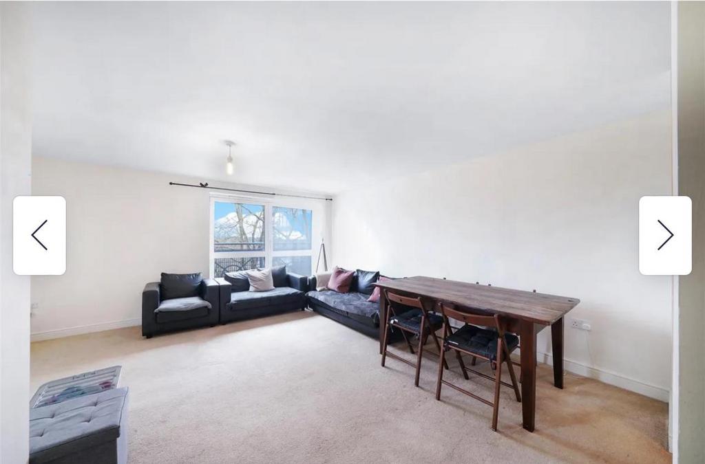Spacious two bedroom flat for sale in arnos grove