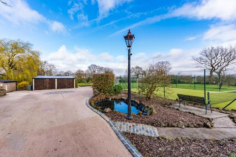 4 bedroom detached house for sale, Jolly Tar Lane, Coppull, Lancashire, PR7 4BH