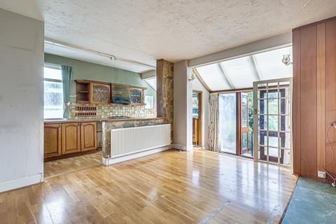 4 bedroom detached bungalow for sale, Southbourne Grove, Westcliff-on-sea, SS0